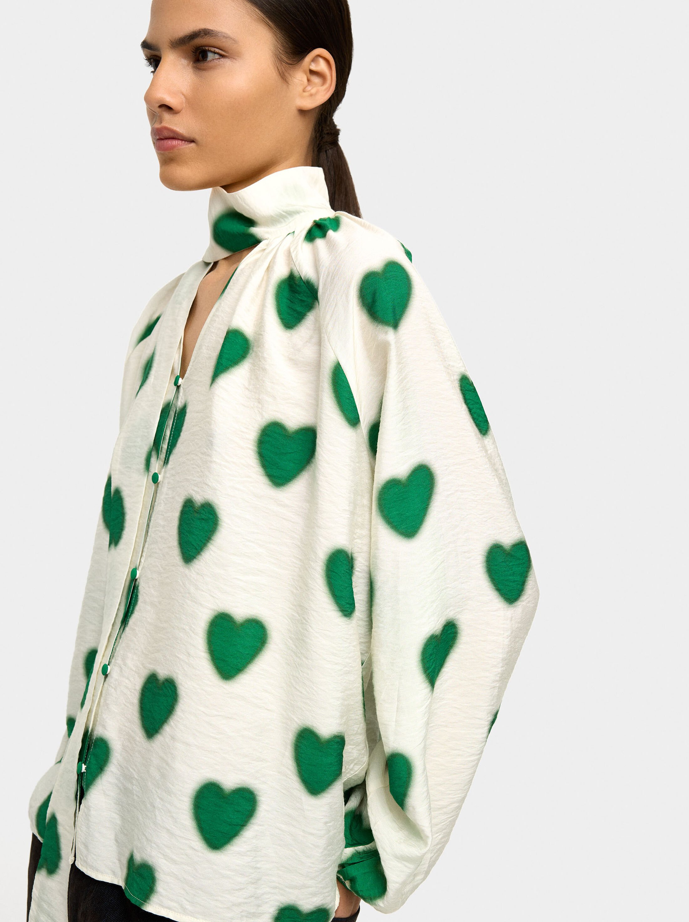 Blouse with hearts image number 2.0