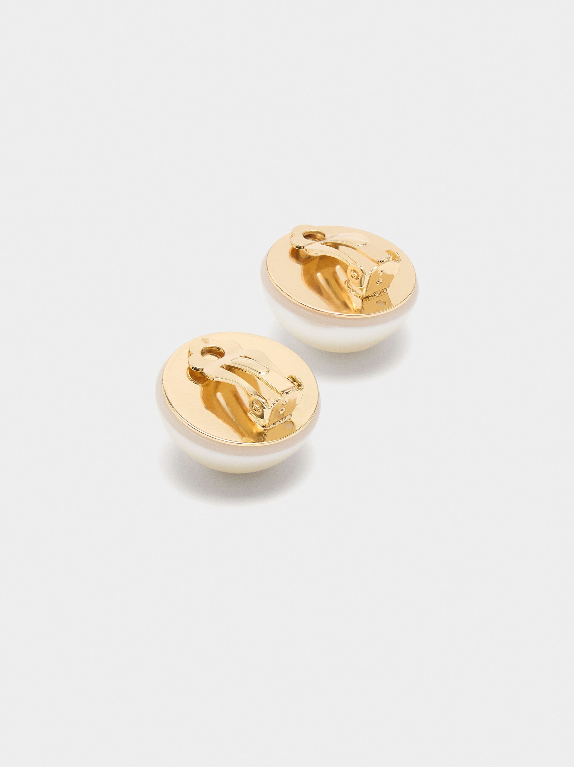 Pearl earrings image number 2.0