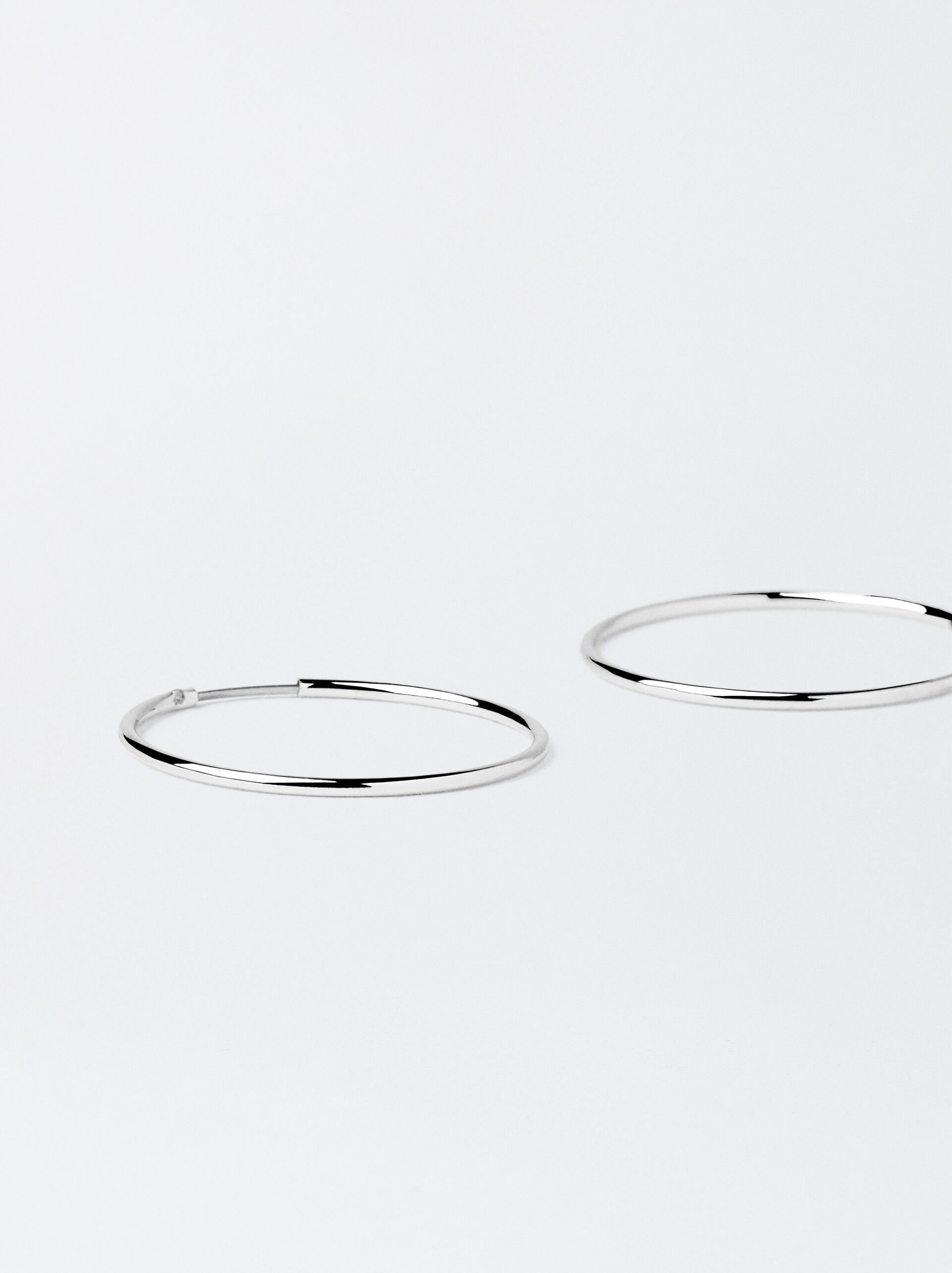 Pendientes de aro cortos dorados image number 1.0