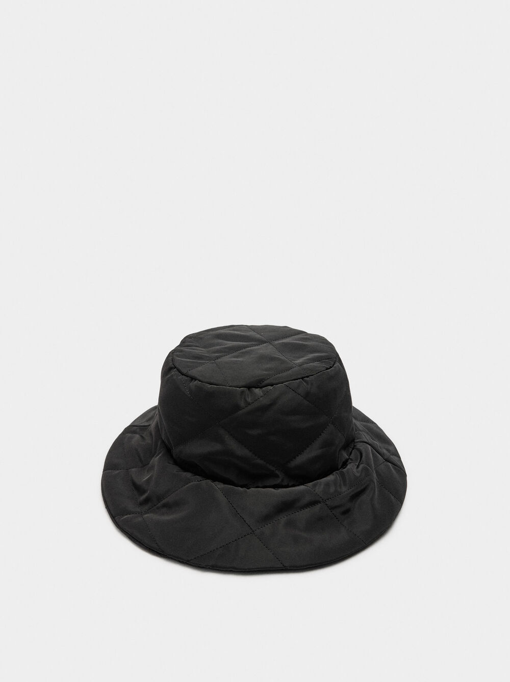 Nylon padded bucket hat
