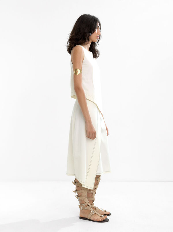 Asymmetrical cotton blend top