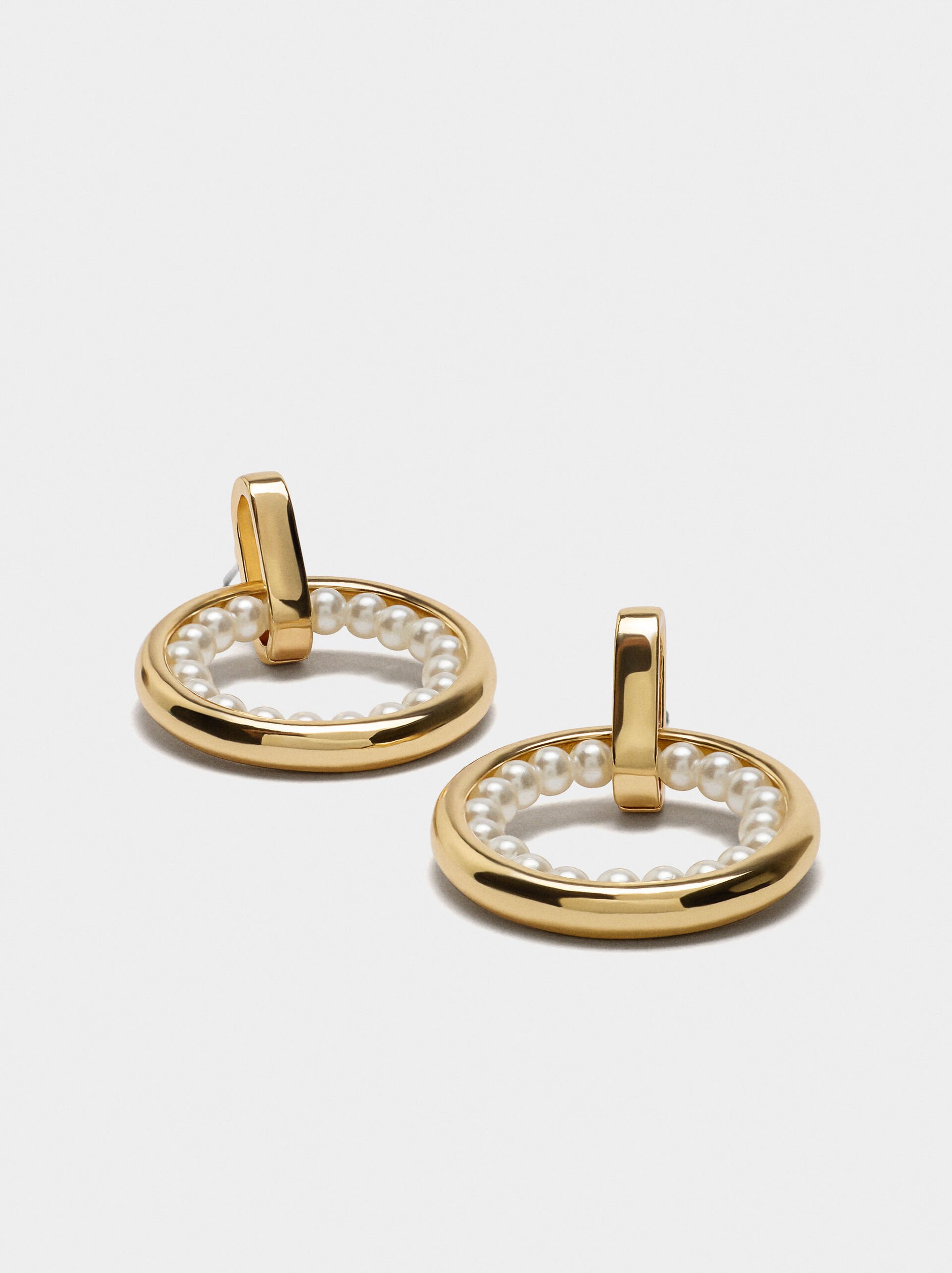 Hoop earrings with pearls image number 1.0