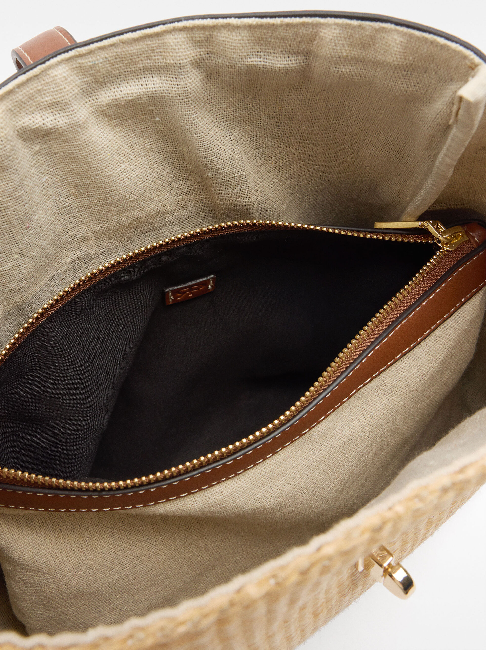 Schultertasche mit Stroheffekt image number 4.0