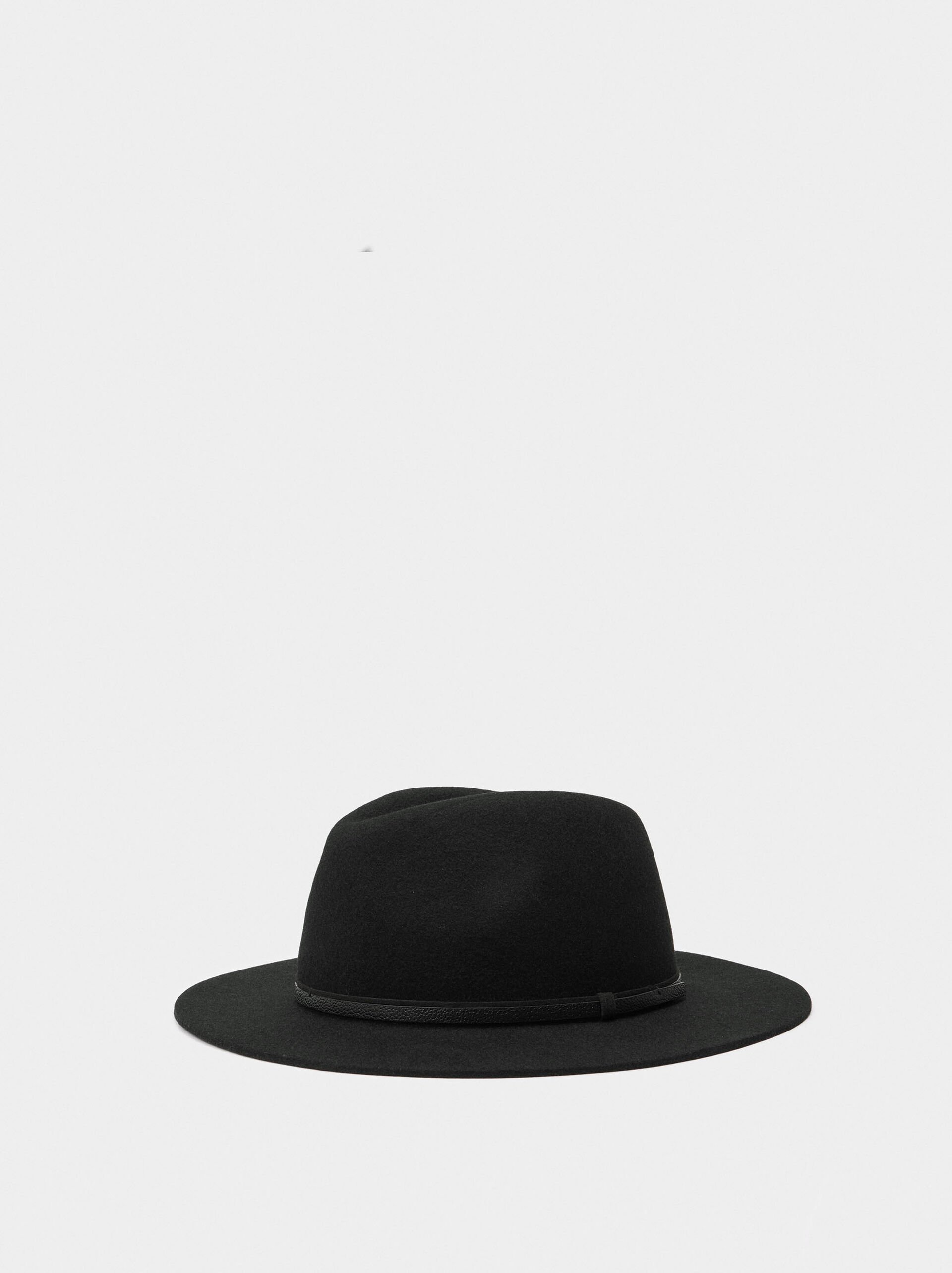 Wool hat with belt detail image number 0.0