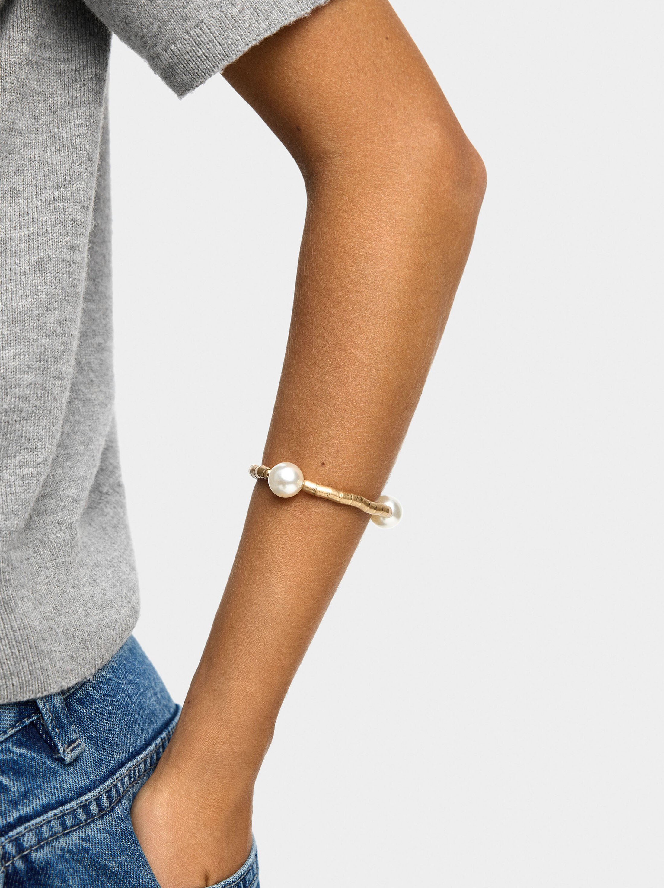 Elastic bracelet with pearls image number 1.0