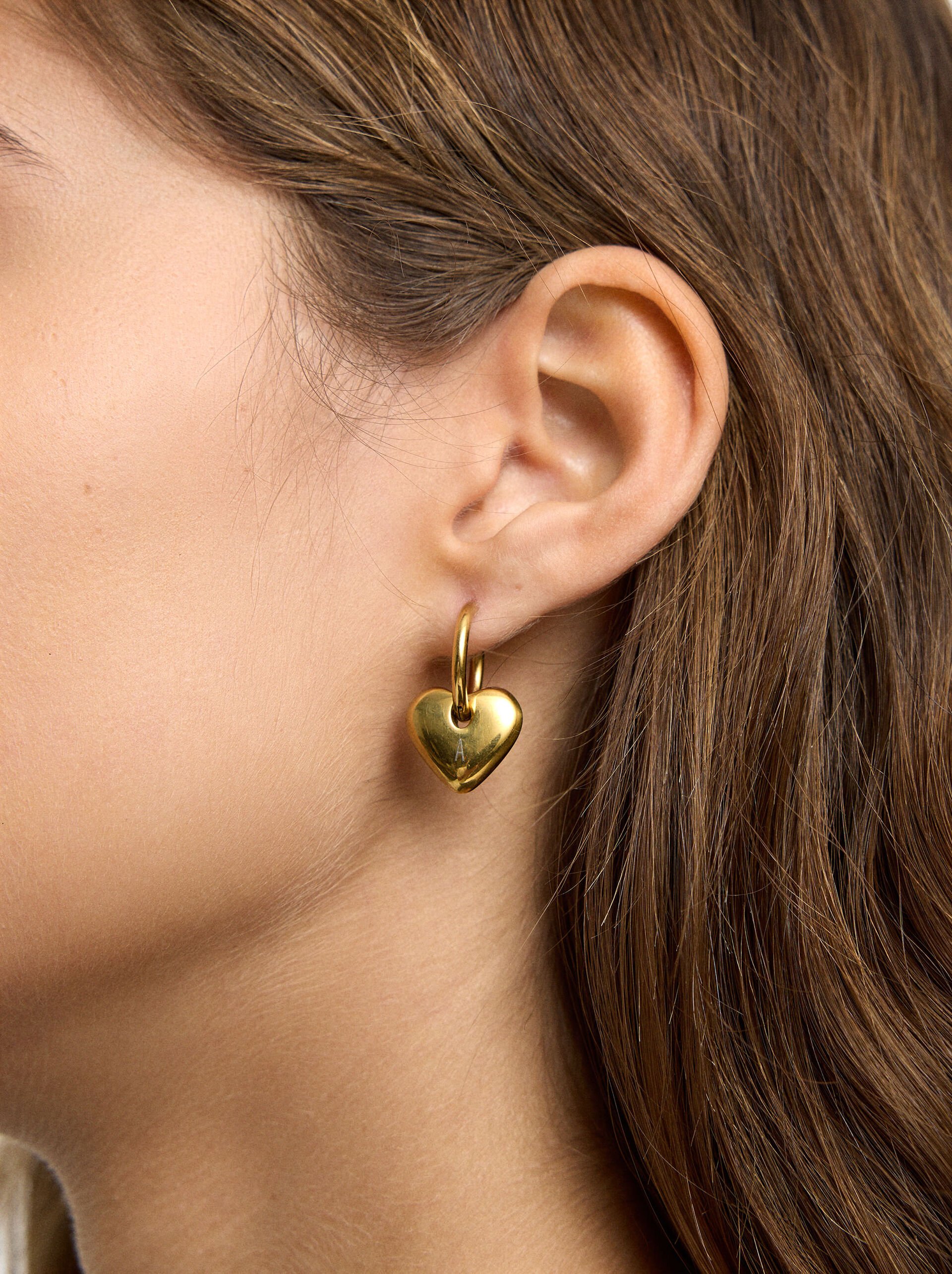 Hoop earrings with hearts - stainless steel image number 2.0