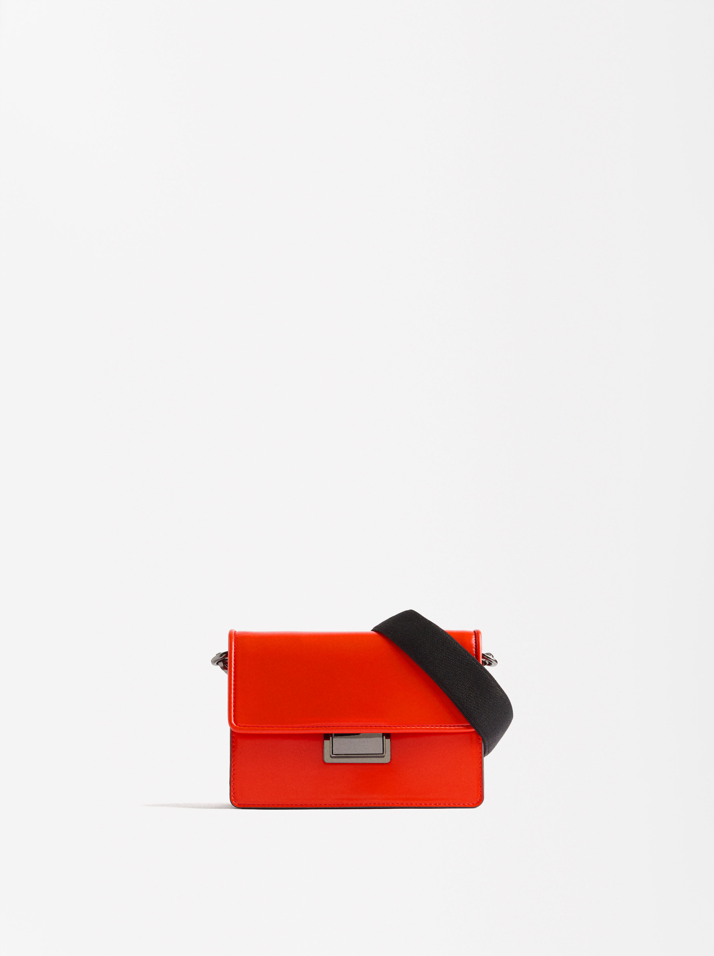 Crossbag With Flap Closure