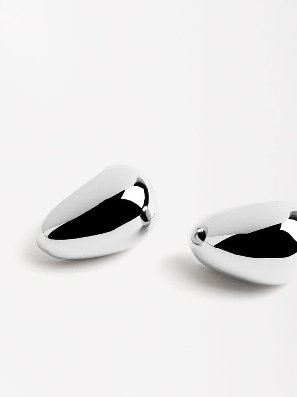 Silver oval earrings