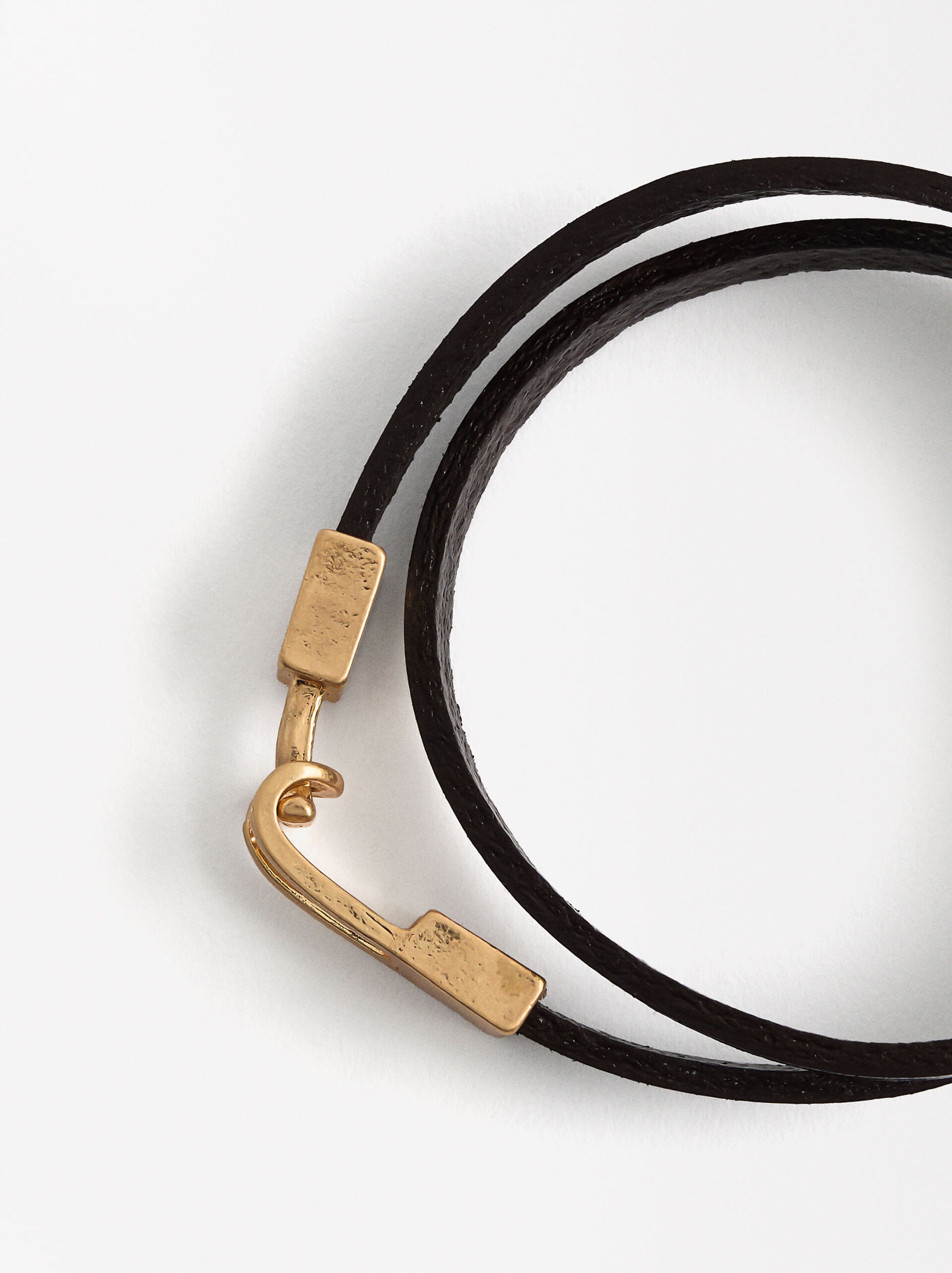 Pulsera de piel con hebilla image number 3.0