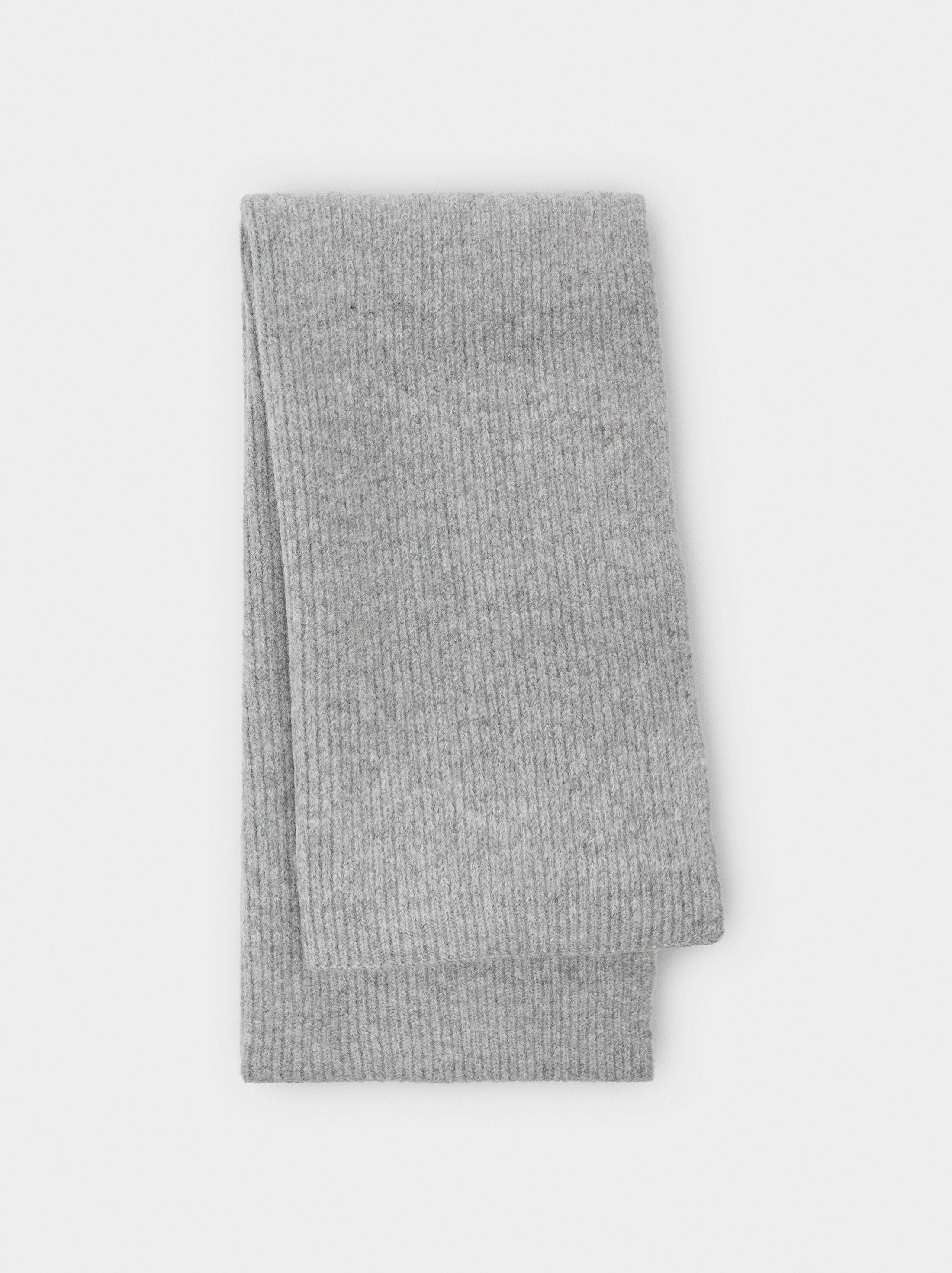 Ribbed scarf image number 0.0