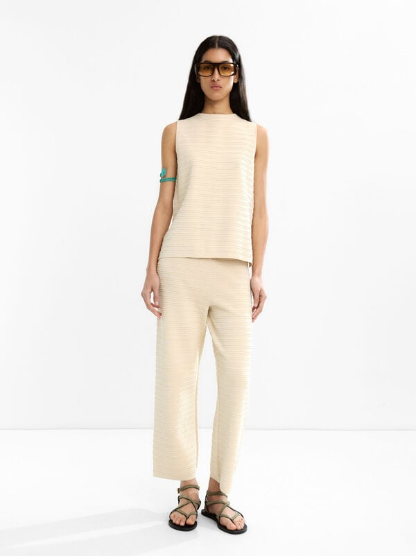 Ribbed knit trousers