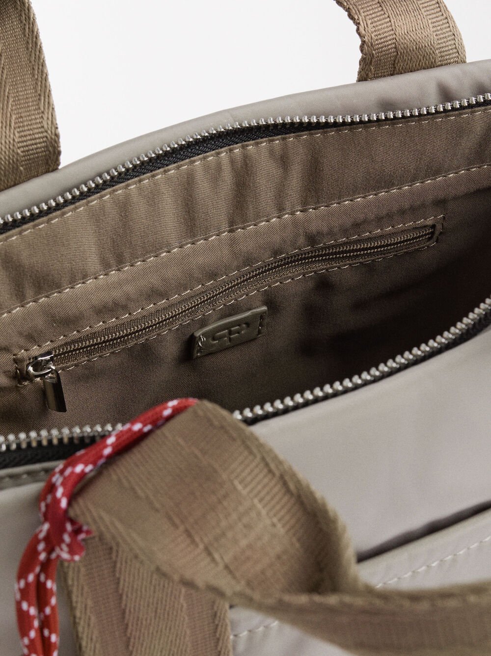 Nylon tote bag with pendant