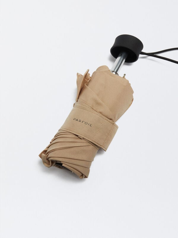 Small folding umbrella
