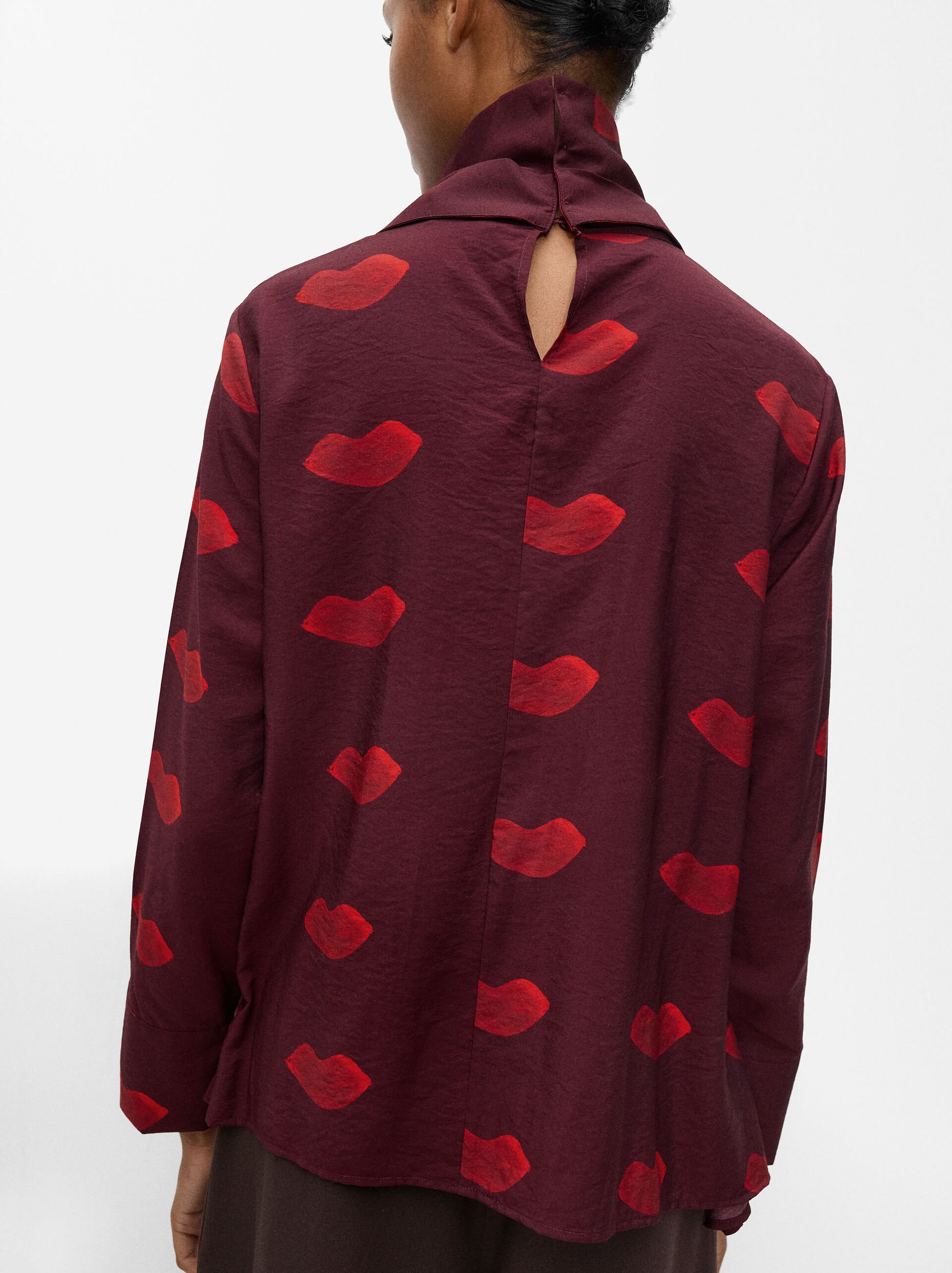 Printed blouse with high neck image number 3.0
