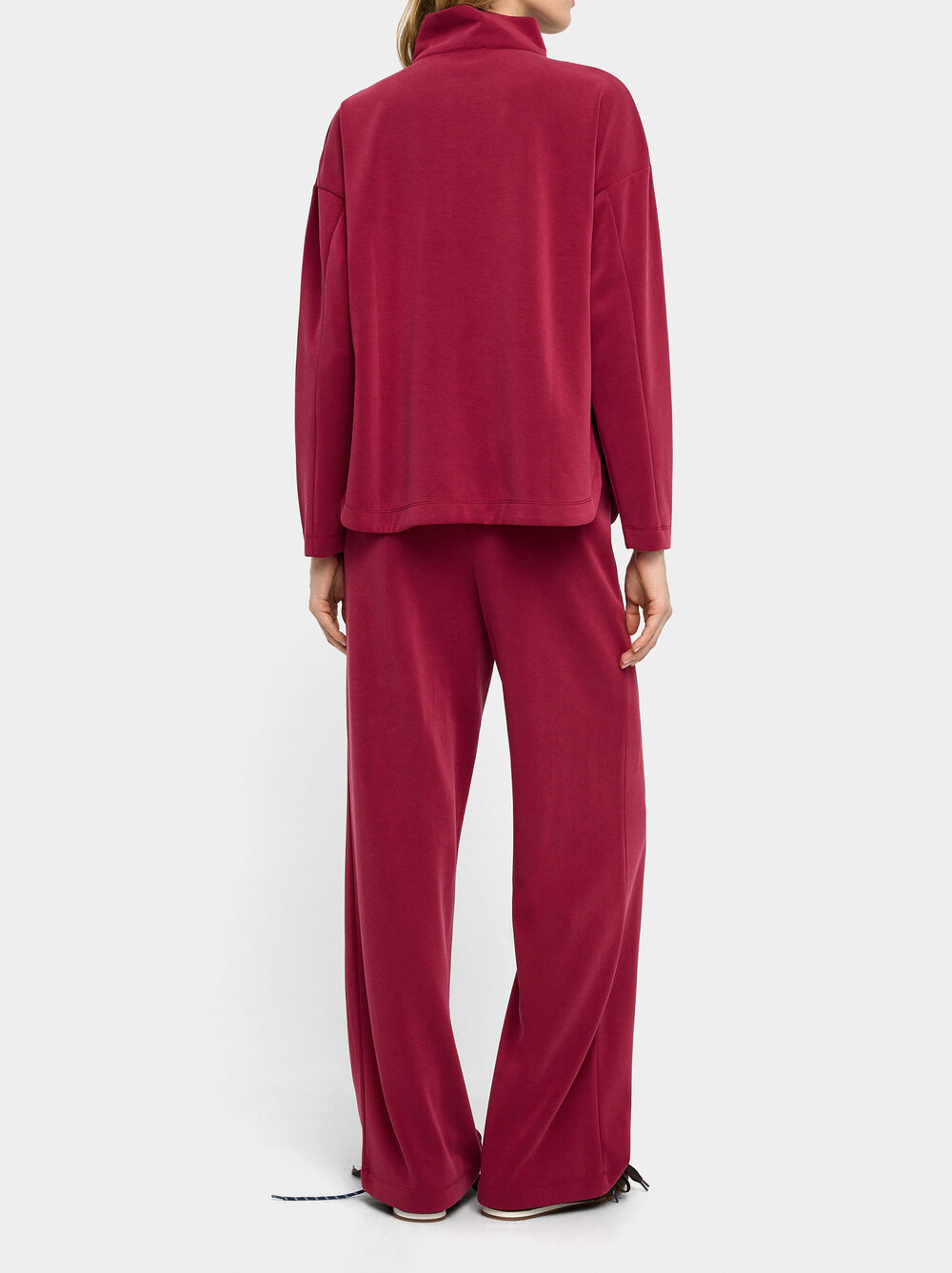 Trousers with elastic waist soft touch