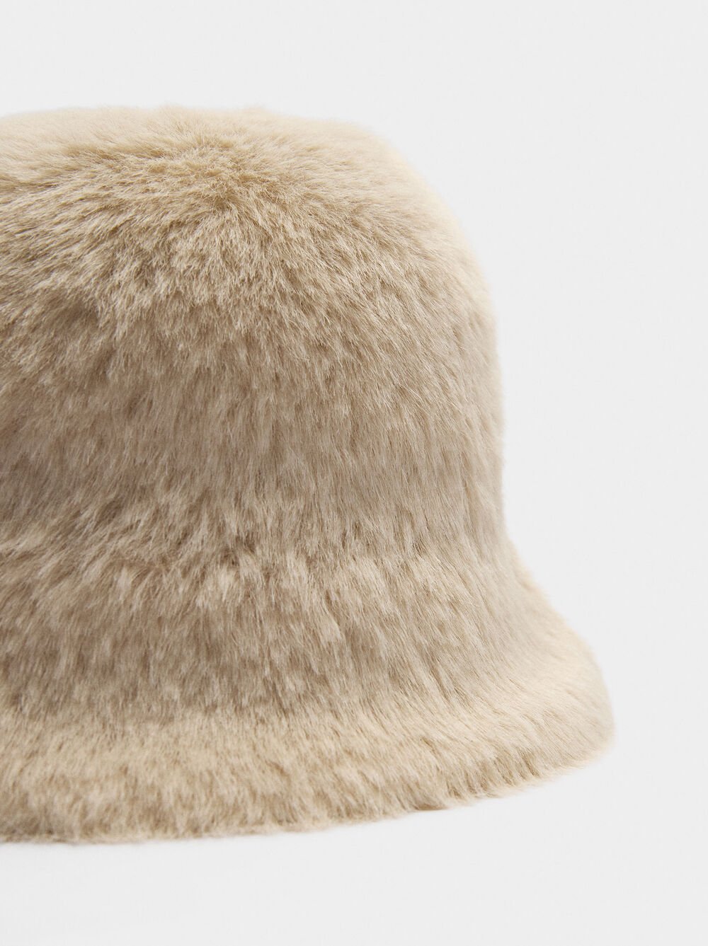 Bucket hat with fur effect
