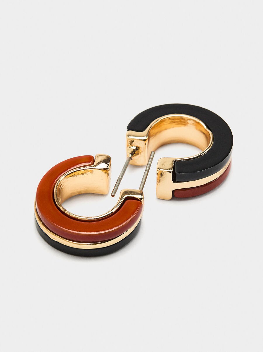 Bicolor resin hoop earrings
