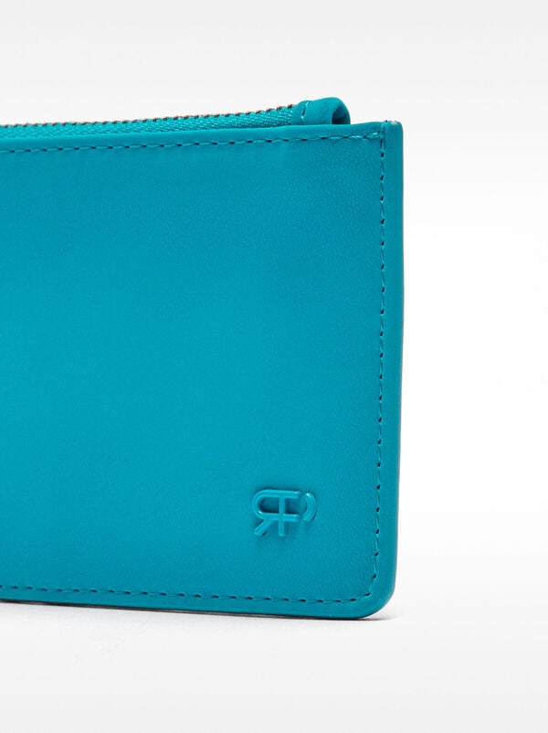 Basic wallet with soft texture