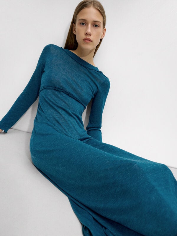 Kleid mit langen Ärmeln