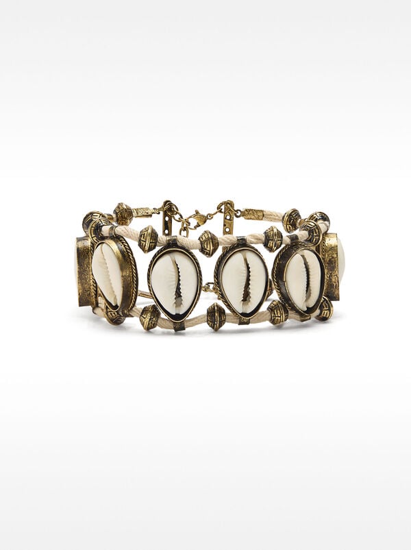 Ankle bracelet with shells