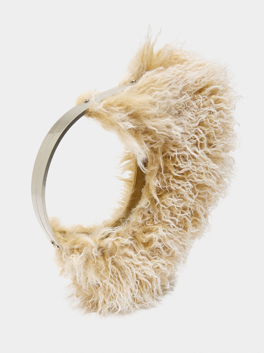 Handbag with fur effect