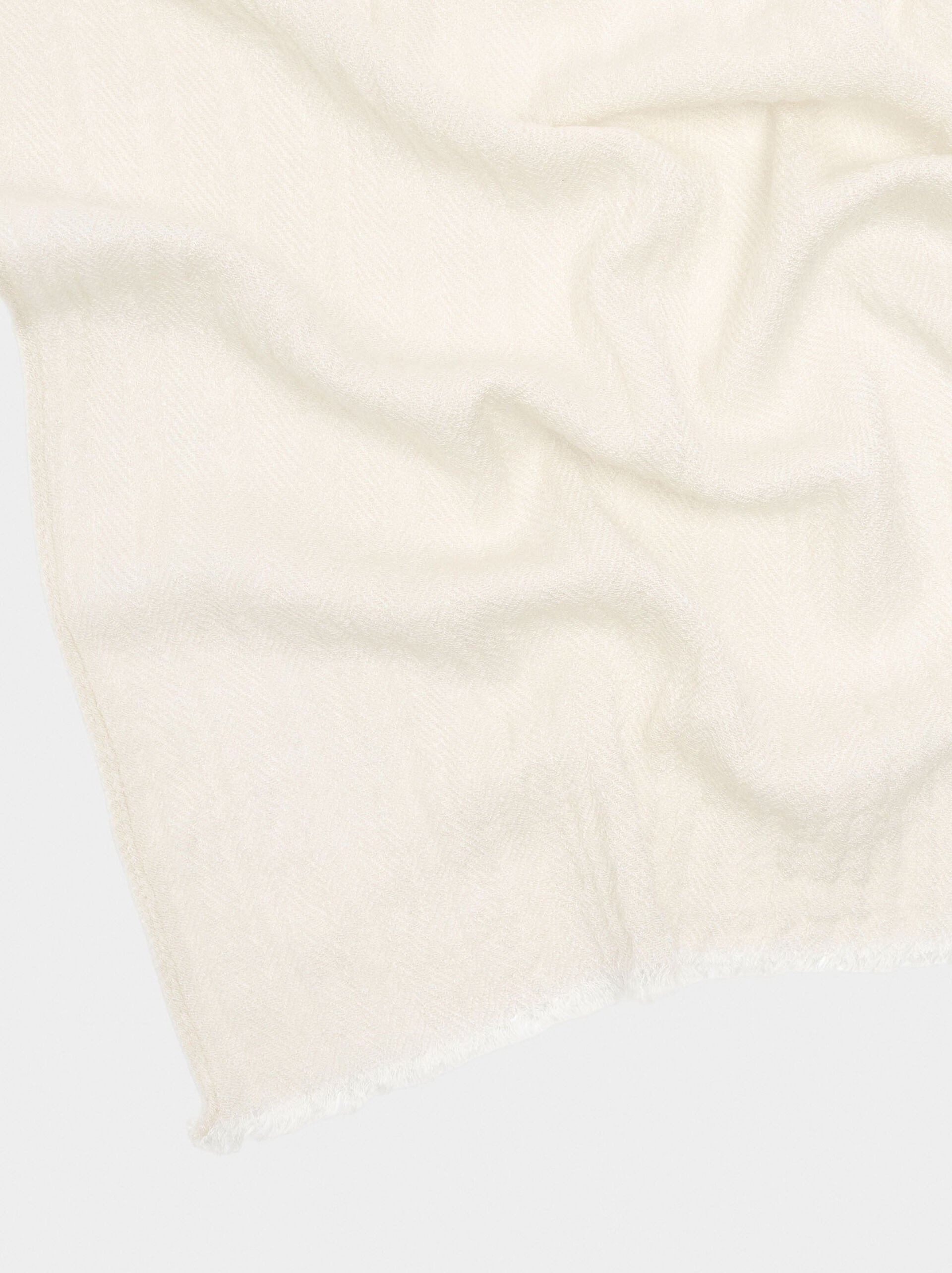 Pashmina lisse effilochée image number 1.0