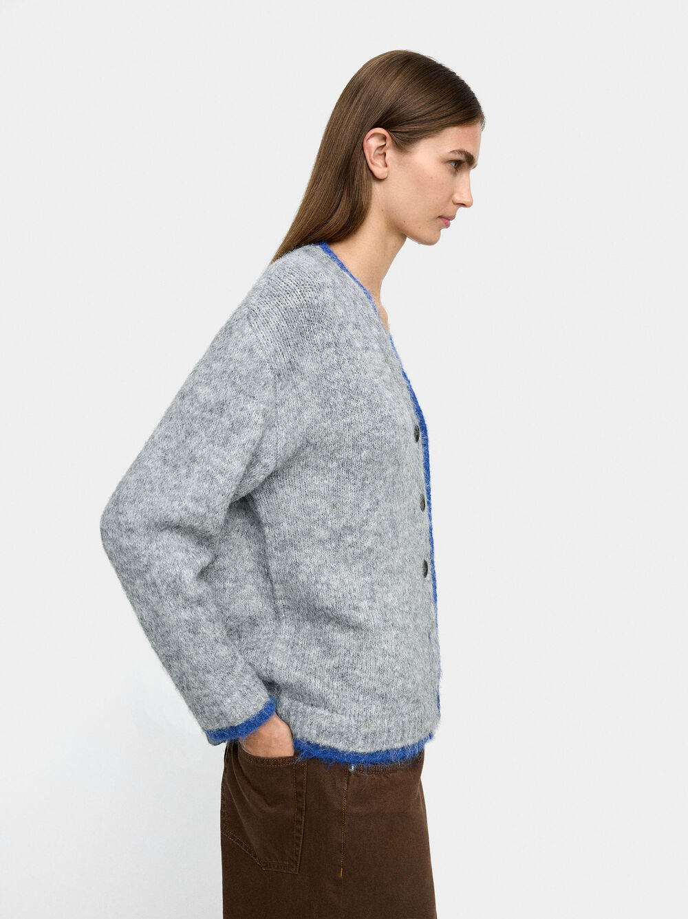 Knit cardigan with contrast edges
