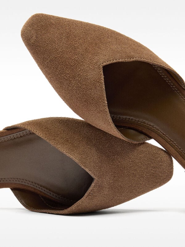 Leather ballet flats with bracelet