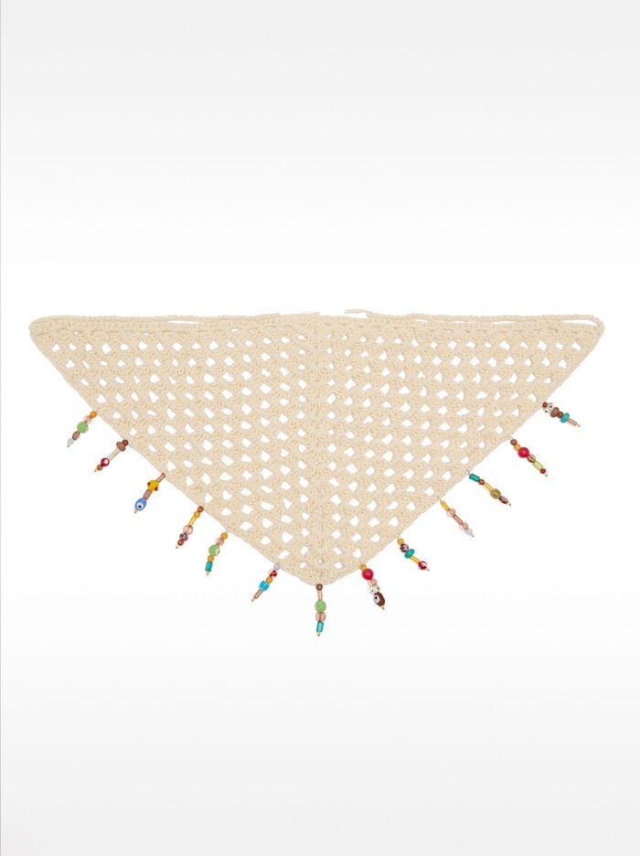 Pañuelo triangular de crochet con cuentas