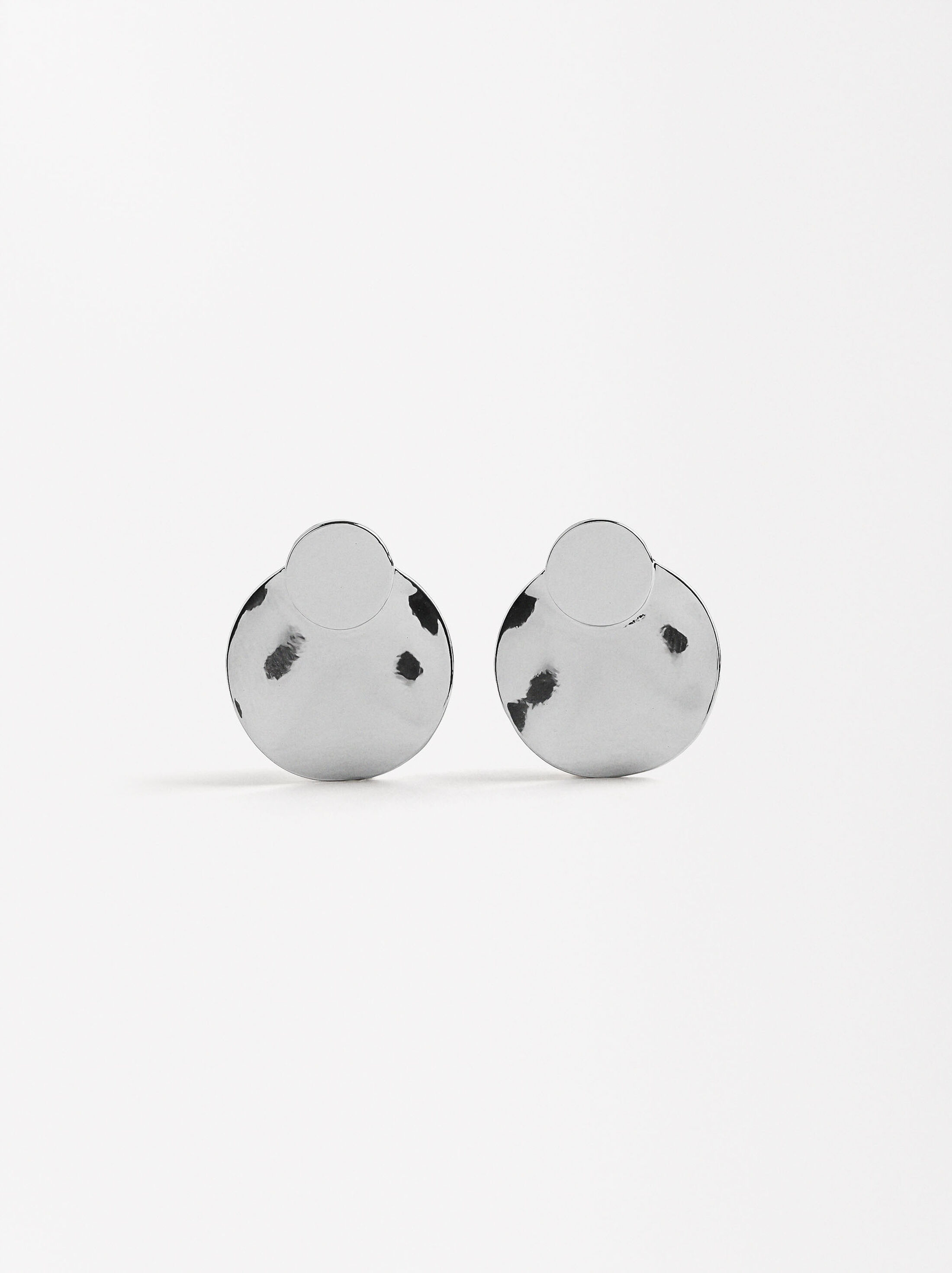 Pendientes plateados con relieve image number 0.0