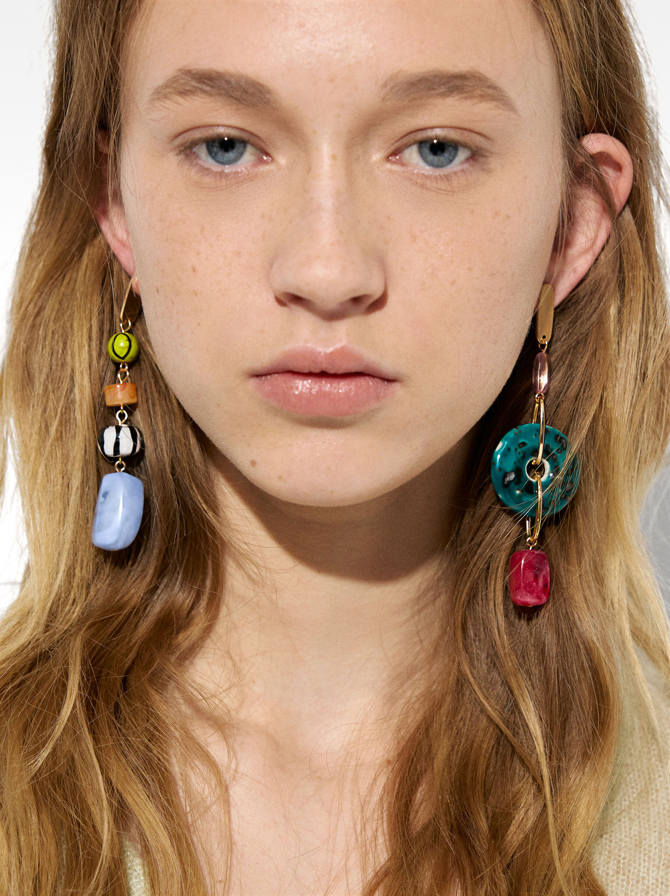 Long asymmetrical earrings image number 1.0