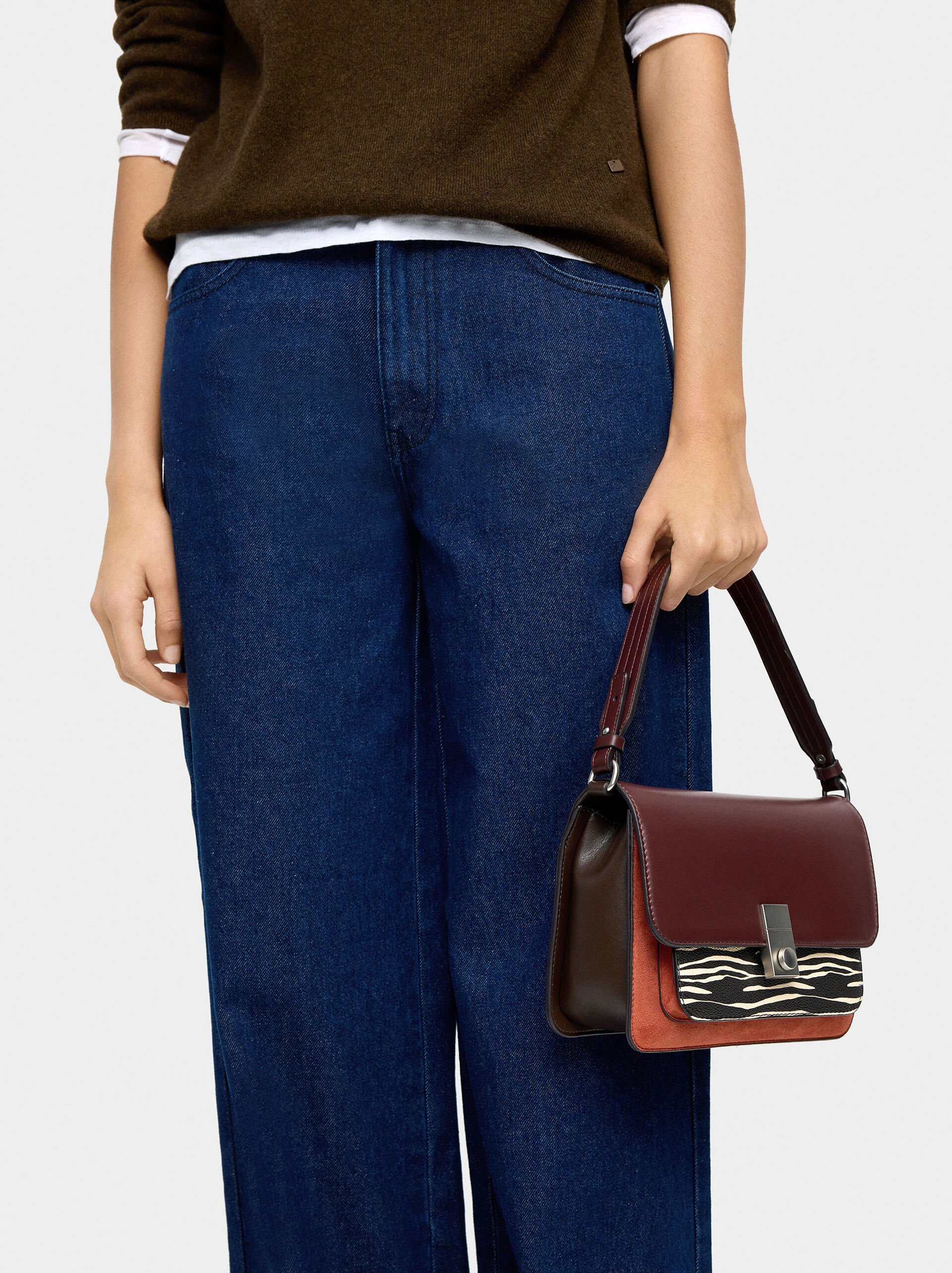 Animal printed crossbody bag with flap image number 1.0