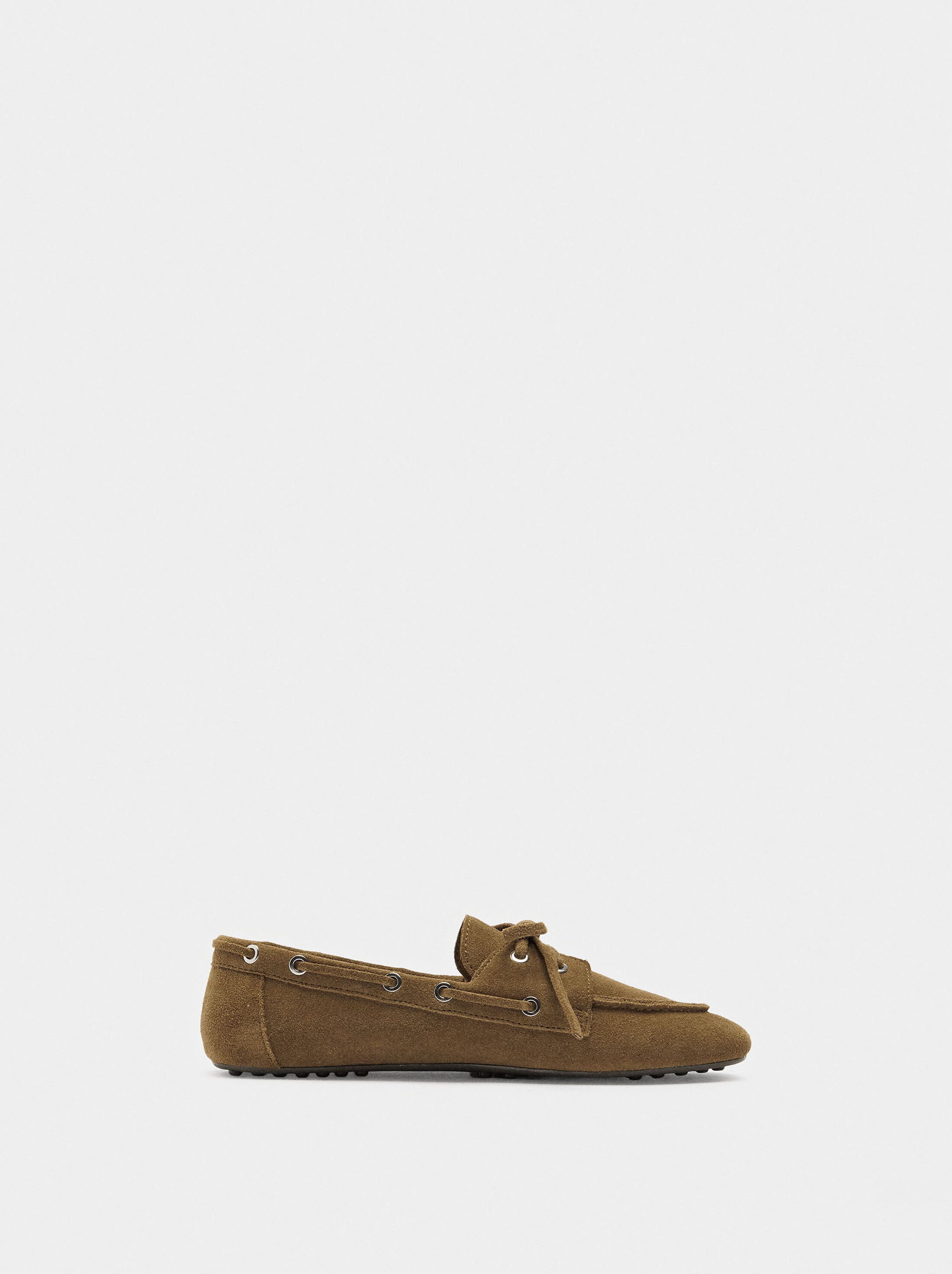 Leather moccasins with laces image number 1.0