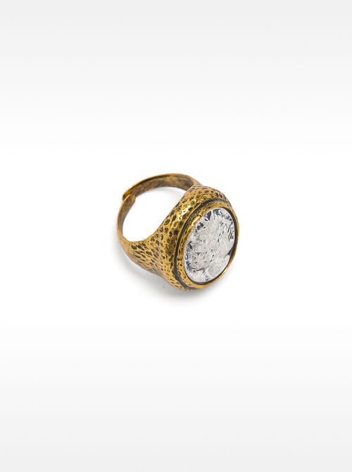 Two-tone signet ring with aged effect
