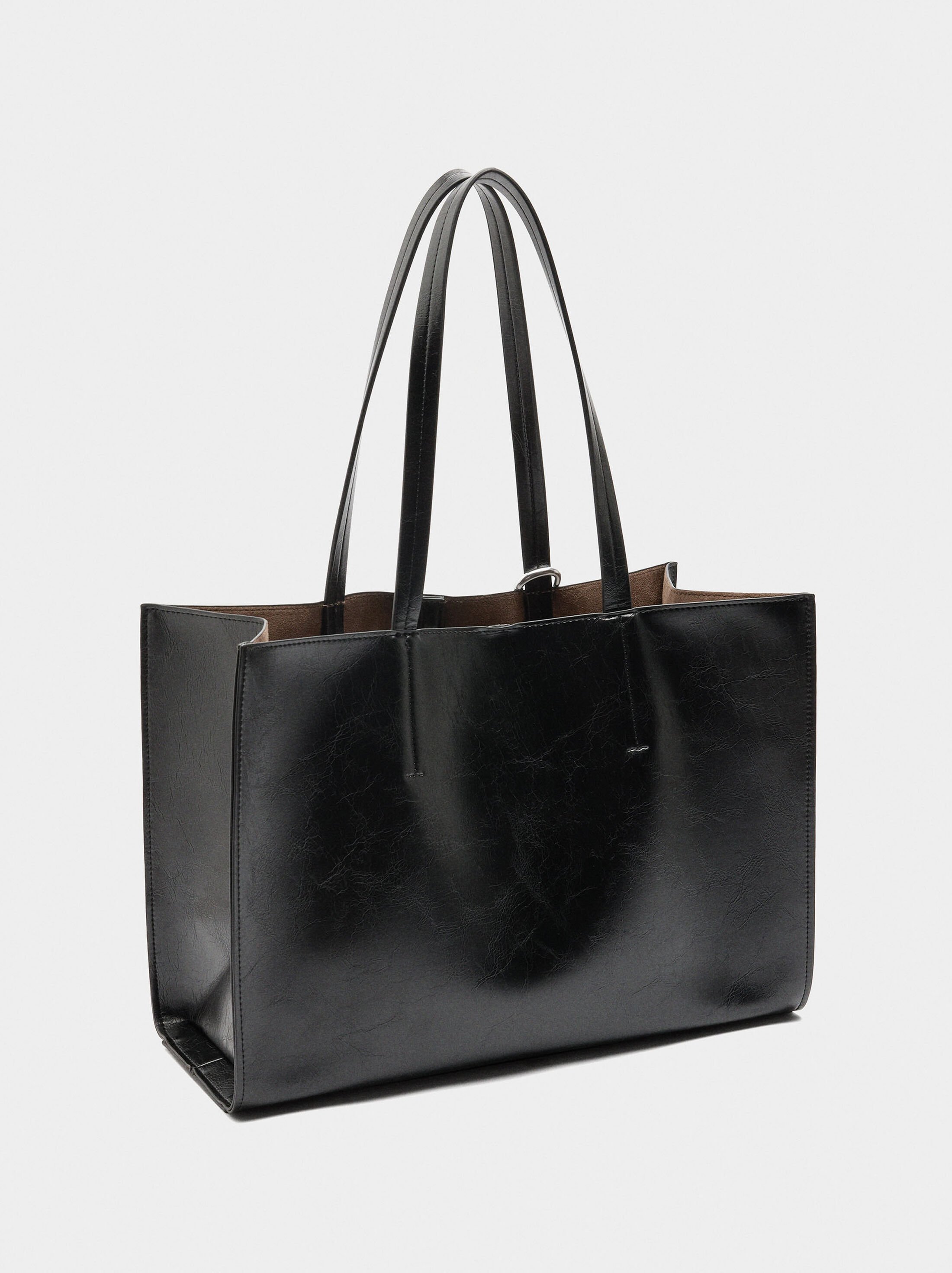 Bossa shopper amb penjoll image number 4.0