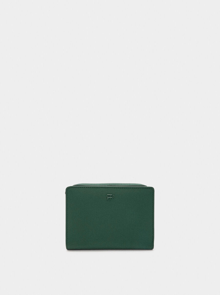 Cartera con textura suave