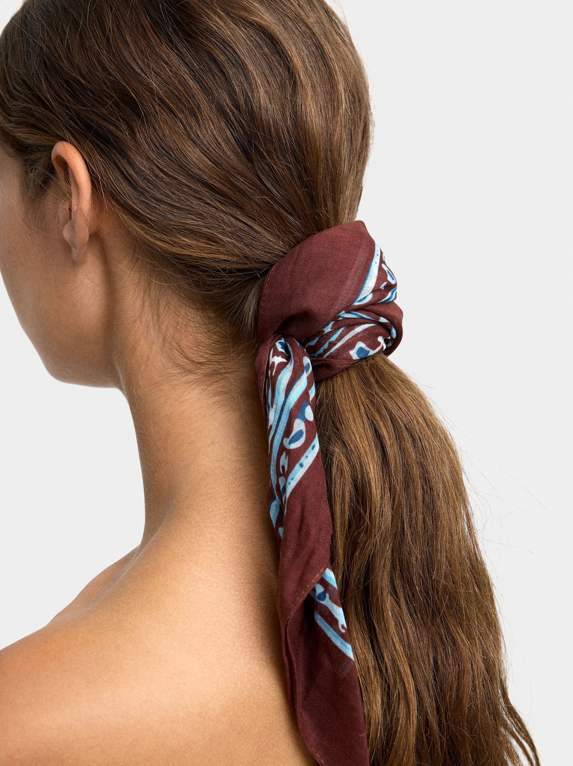 Multifunctional printed scarf with 100% cotton image number 1.0