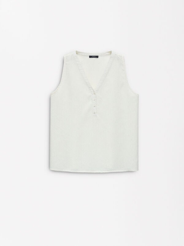 Sleeveless top