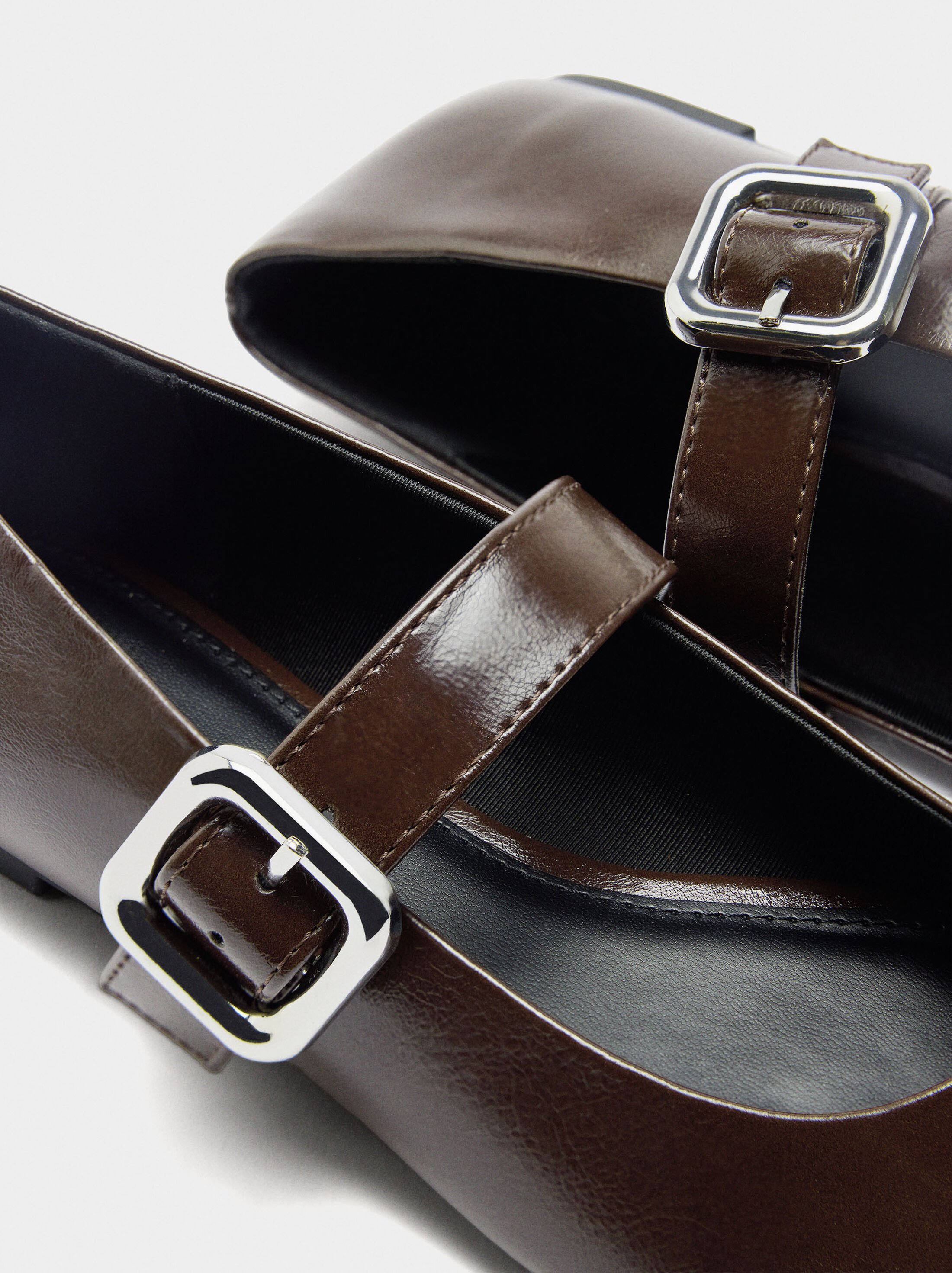 Ballet flats with strap and square buckle image number 5.0