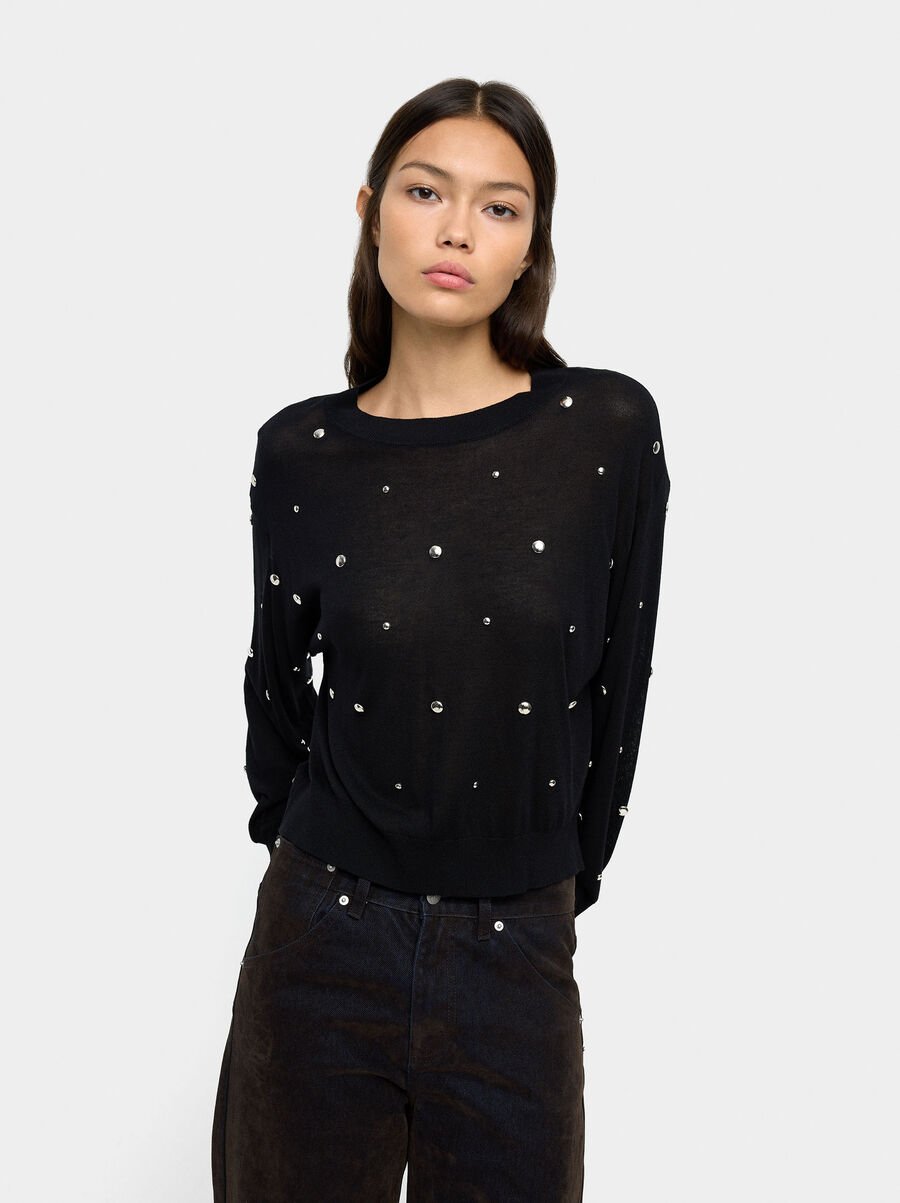 Knit sweater with studs