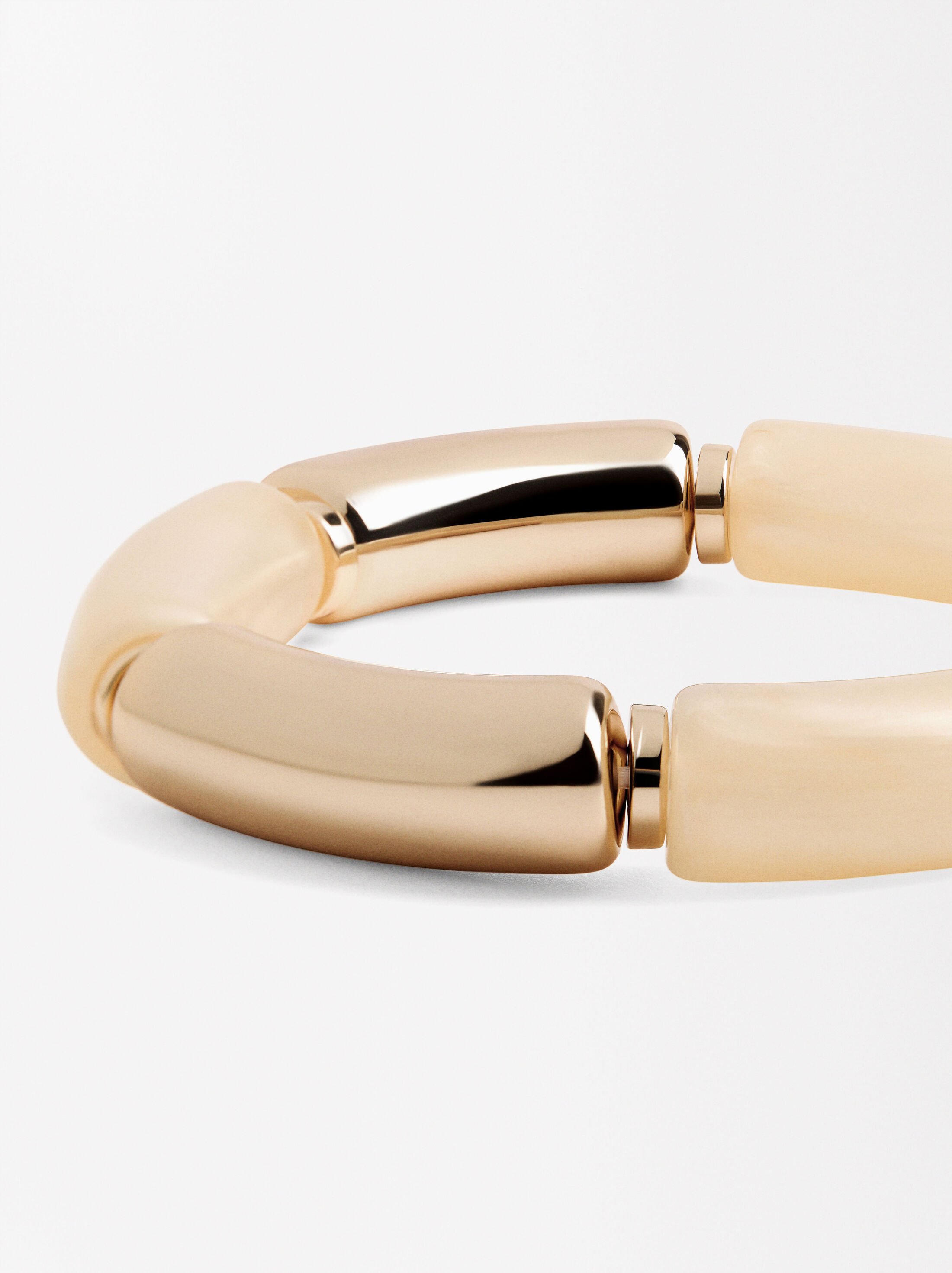 Segmented golden bracelet image number 2.0