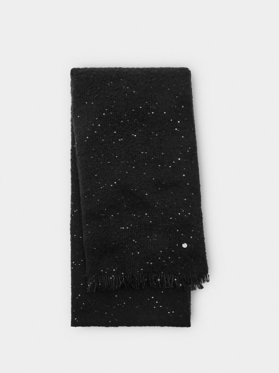 Scarf with sequins and fringes