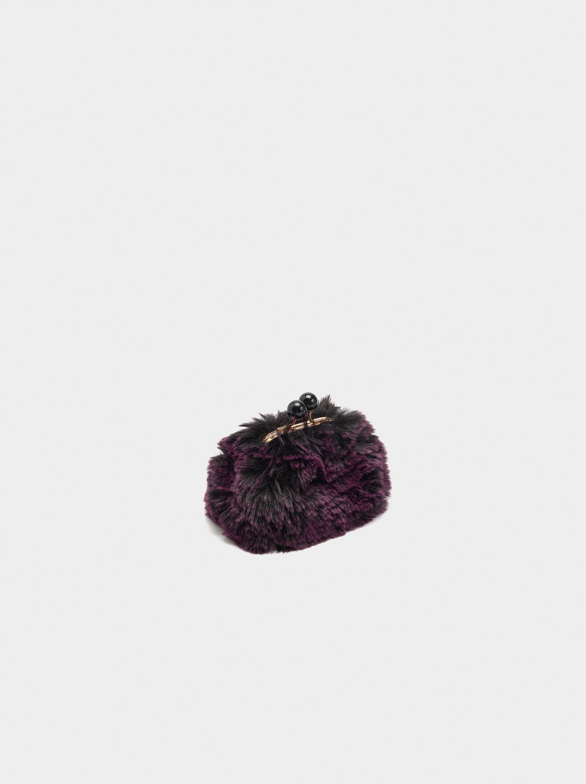 Fur-effect coin purse image number 2.0