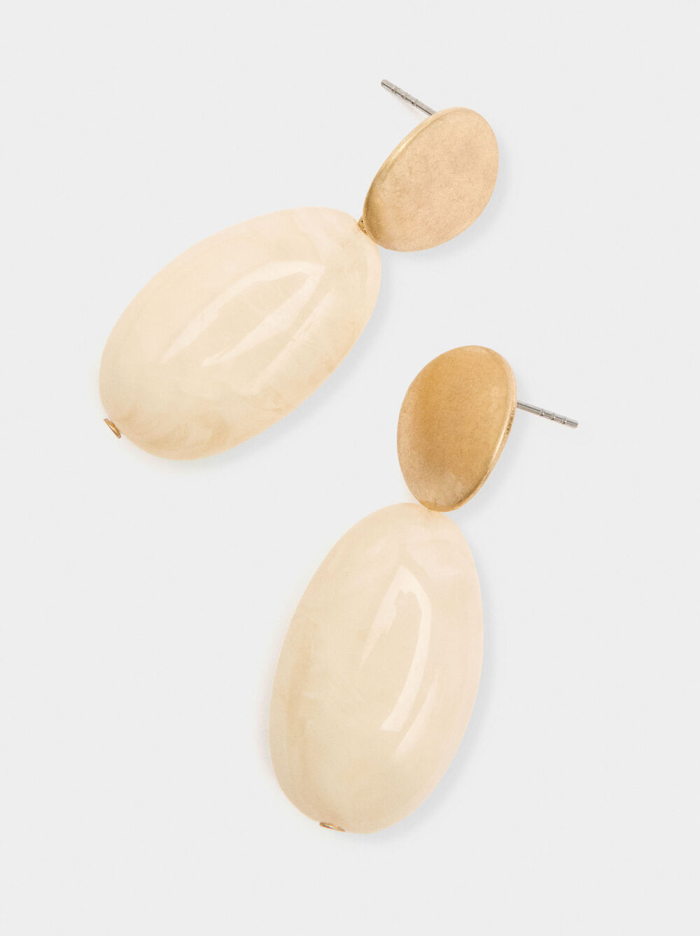 Verlängerte Ohrringe mit Stein-Effekt