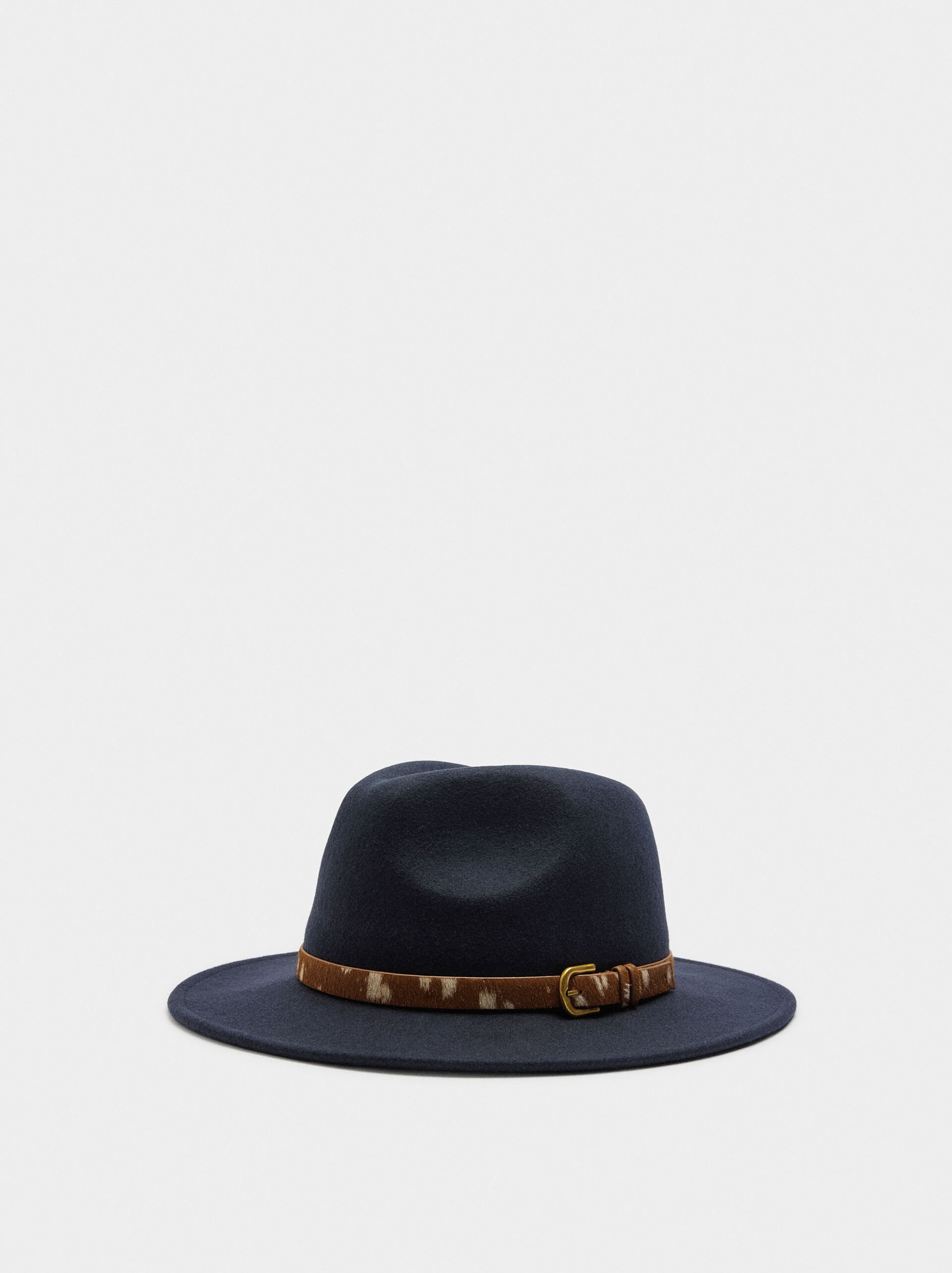 Hat with wool and leather belt image number 0.0