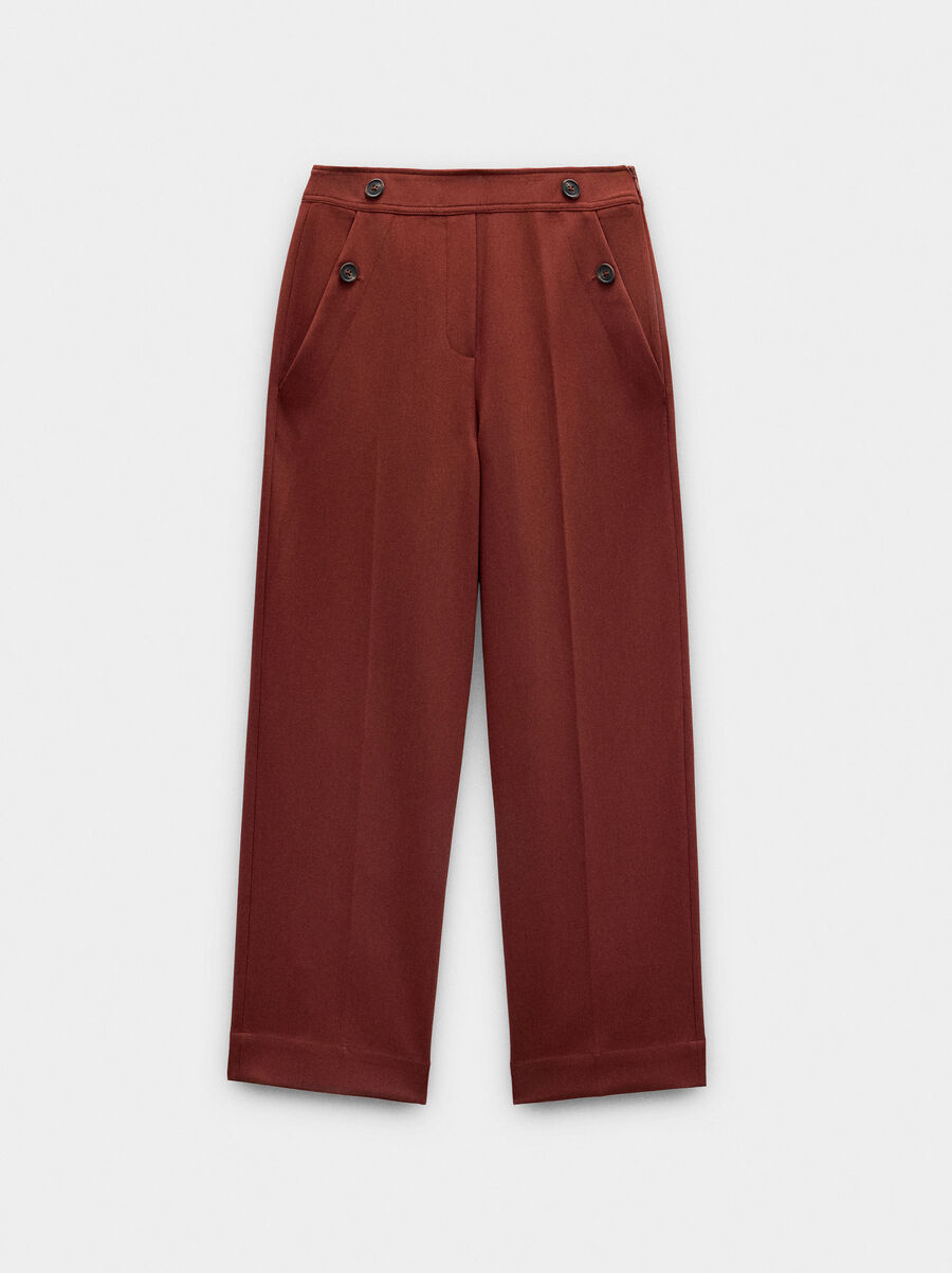 Fluid trousers with pockets