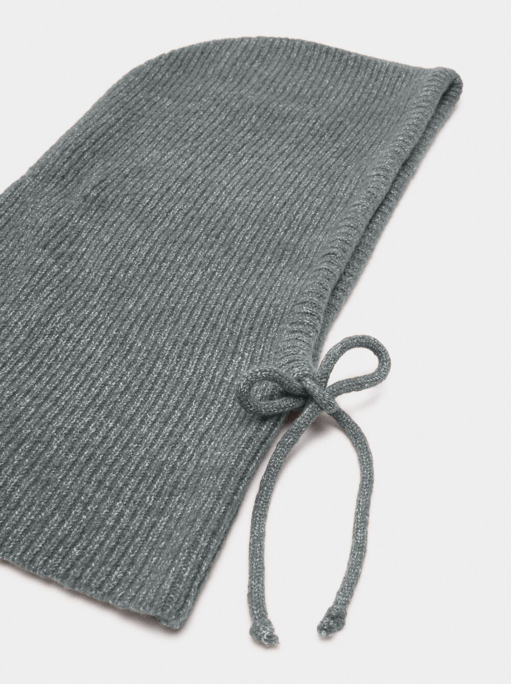 Knit balaclava with straps