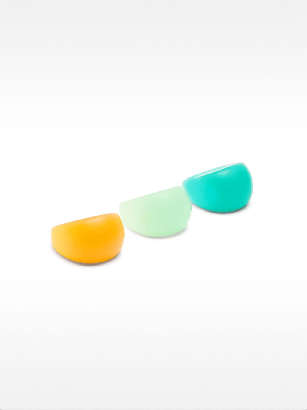 Set of rounded rings