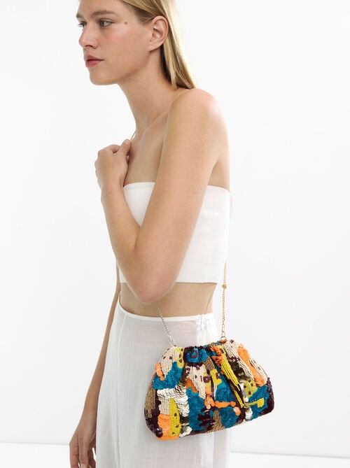 Party bag with multicolor beads