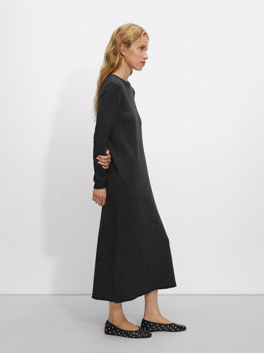 Long knitted dress